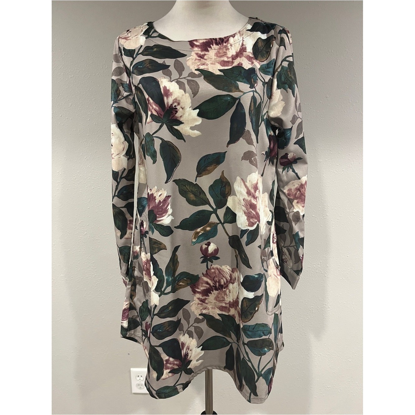 Cupshe Floral Long Sleeve mini Dress size small