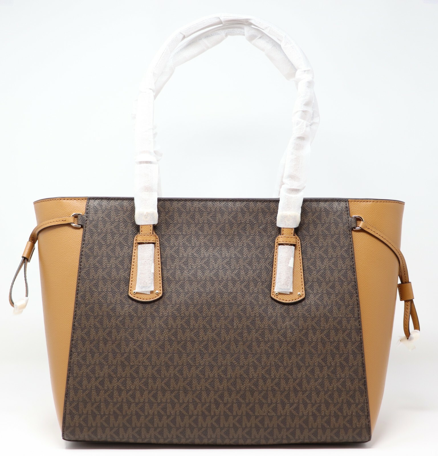 NWT MICHAEL KORS SIGNATURE VOYAGER MULTIFUNCTION TOTE BROWN