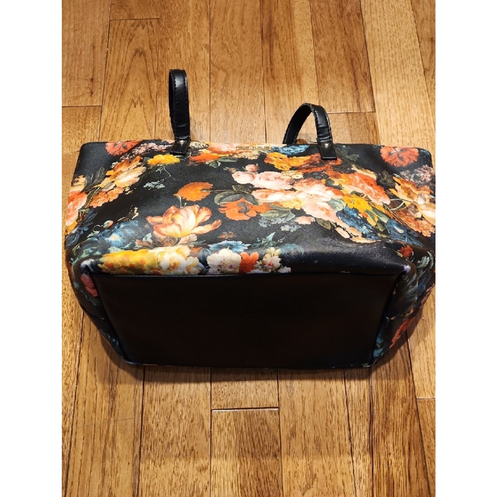 Bebe Black Floral Tote with Multicolor Bouquet P-004