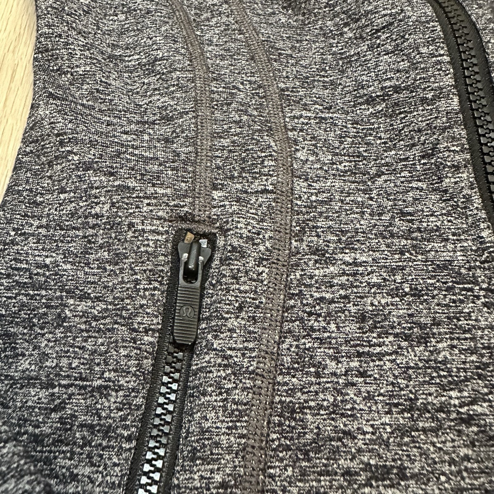 Lululemon Define Jacket Women’s Size 4 Heather Black Full Zip Athletic Gym￼
