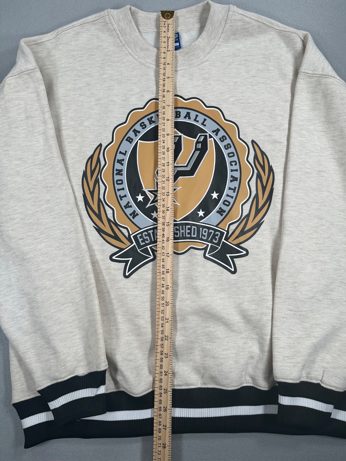 Retro San Antonio Spurs Ultra Game NBA Crewneck Sweatshirt Men’s Med Oatmeal NWT