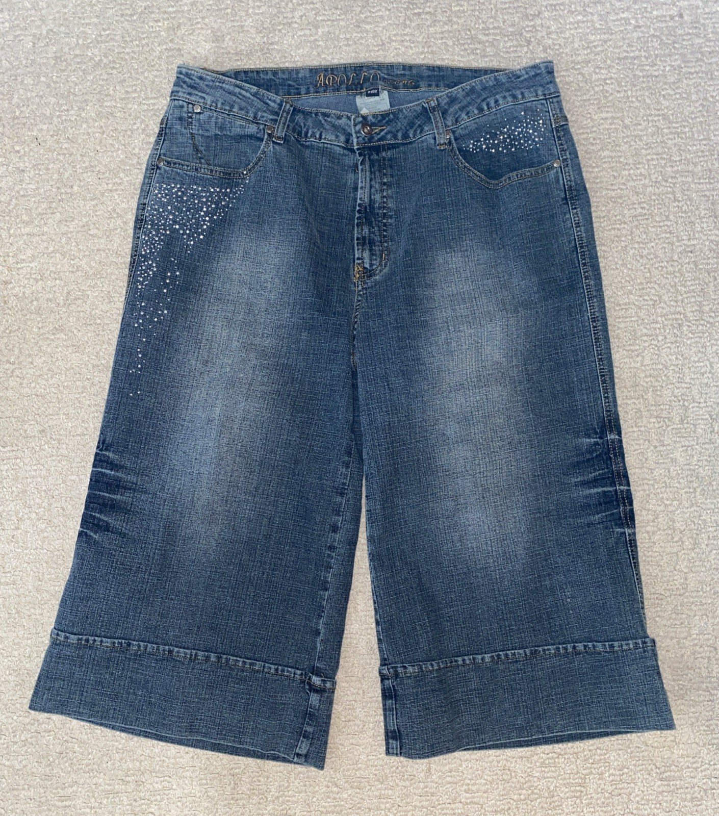 APOLLO JEANS Women’s Capri With Silver Stud Designs Size-21/22
