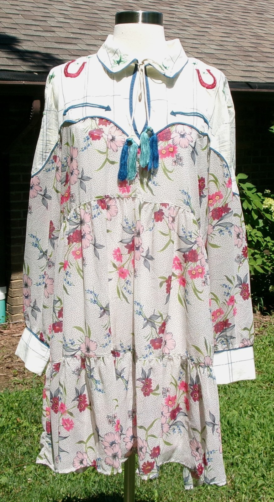 Super Cute Double D Ranch Cassidy Dress with Slip NWT Minor Flaw Size Medium