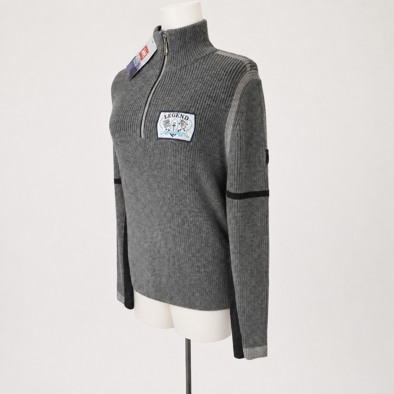 NWT Grey Helly Hansen Quarter-Zip Knitted Sweater W/ Legend Patch Sz M