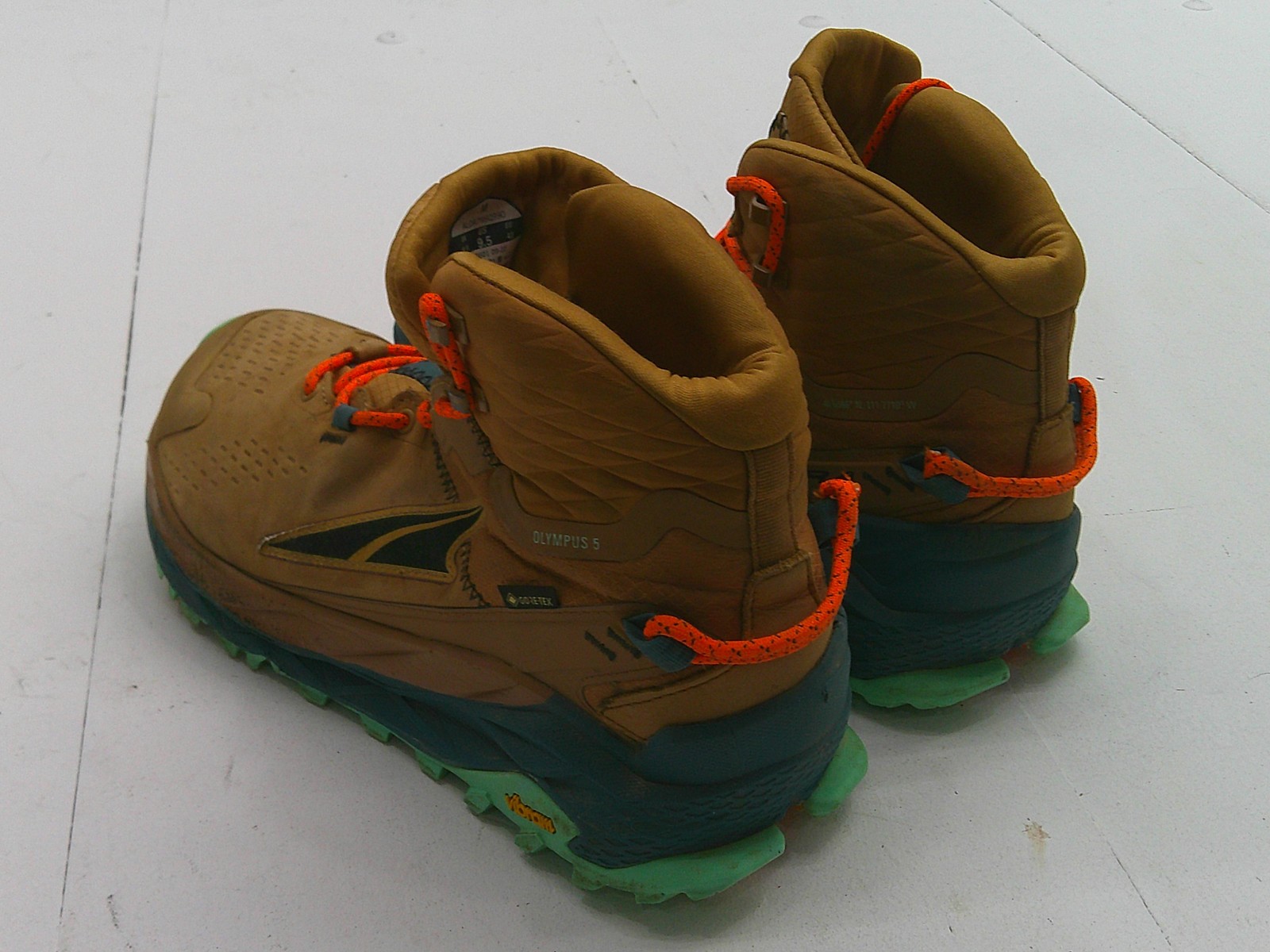 Altra Olympus 5 Gore-Tex Shoes Mens Size 9.5 Brown Mid Top Hiking Trail Sneakers