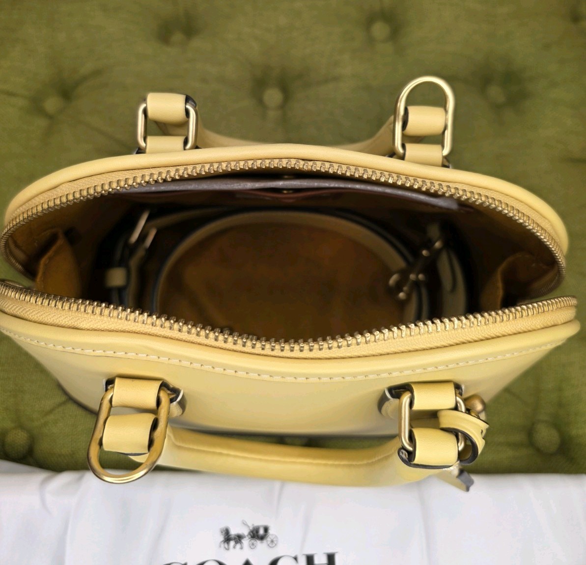 RARE COACH Revel 24 Glovetanned Leather 1941 Lock and Key!
