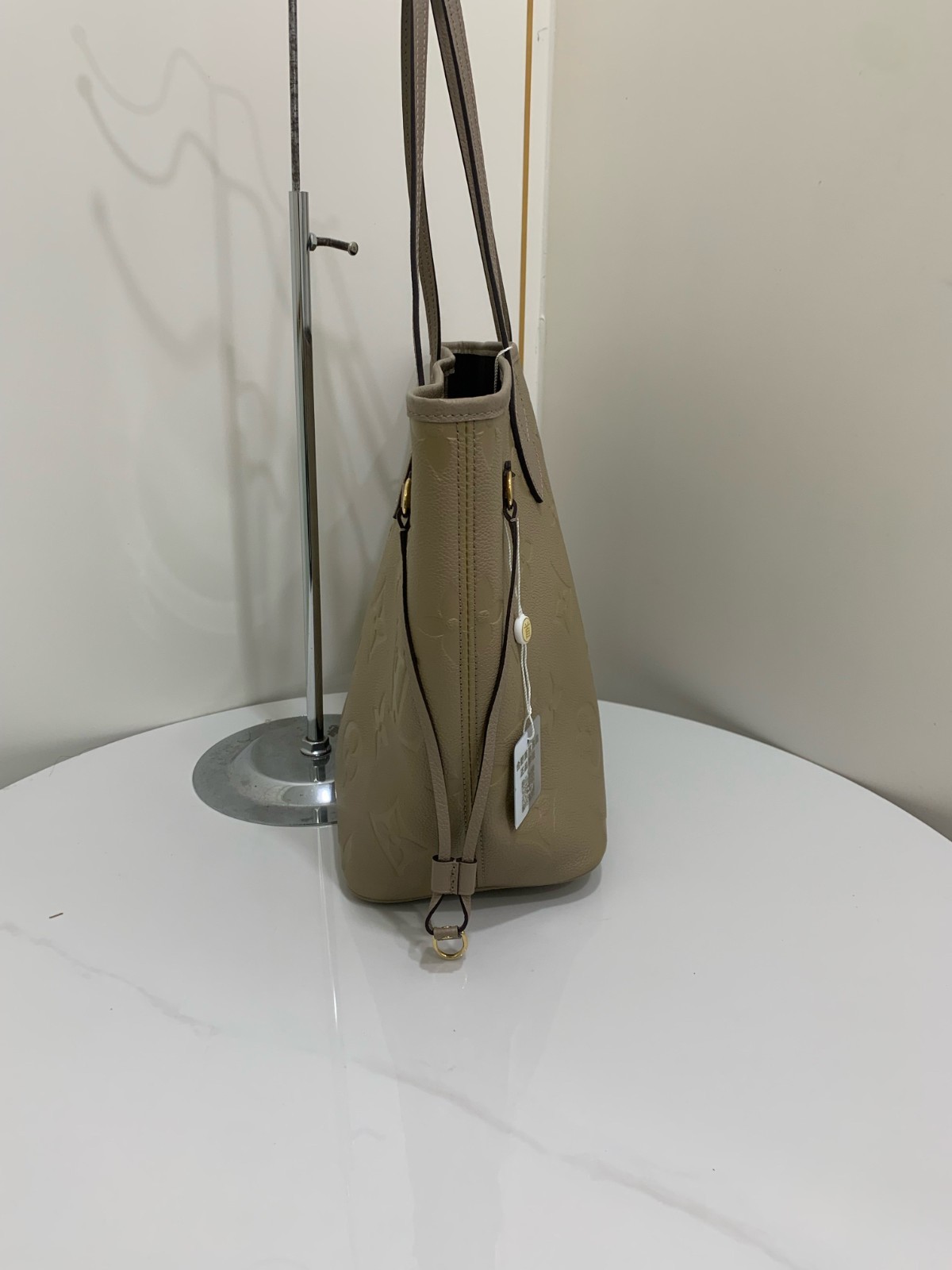Louis Vuitton Neverfull MM Embossed Calfskin Tote Bag（Microchipped）（31×28×14）cm