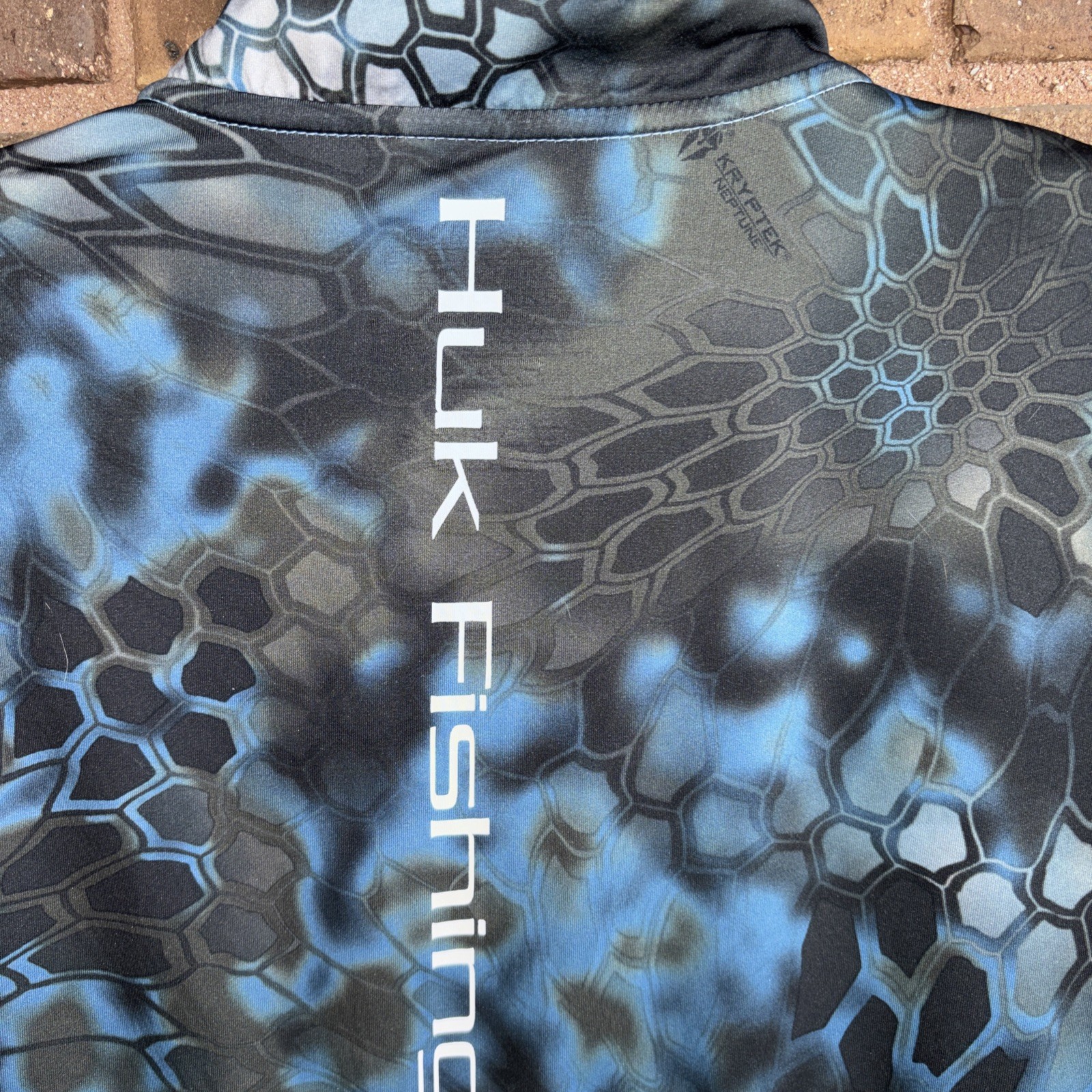 HUK Fishing Pullover Mens Medium Kryptek Neptune 1/4 Zip Long Slv Camo Shirt 42”