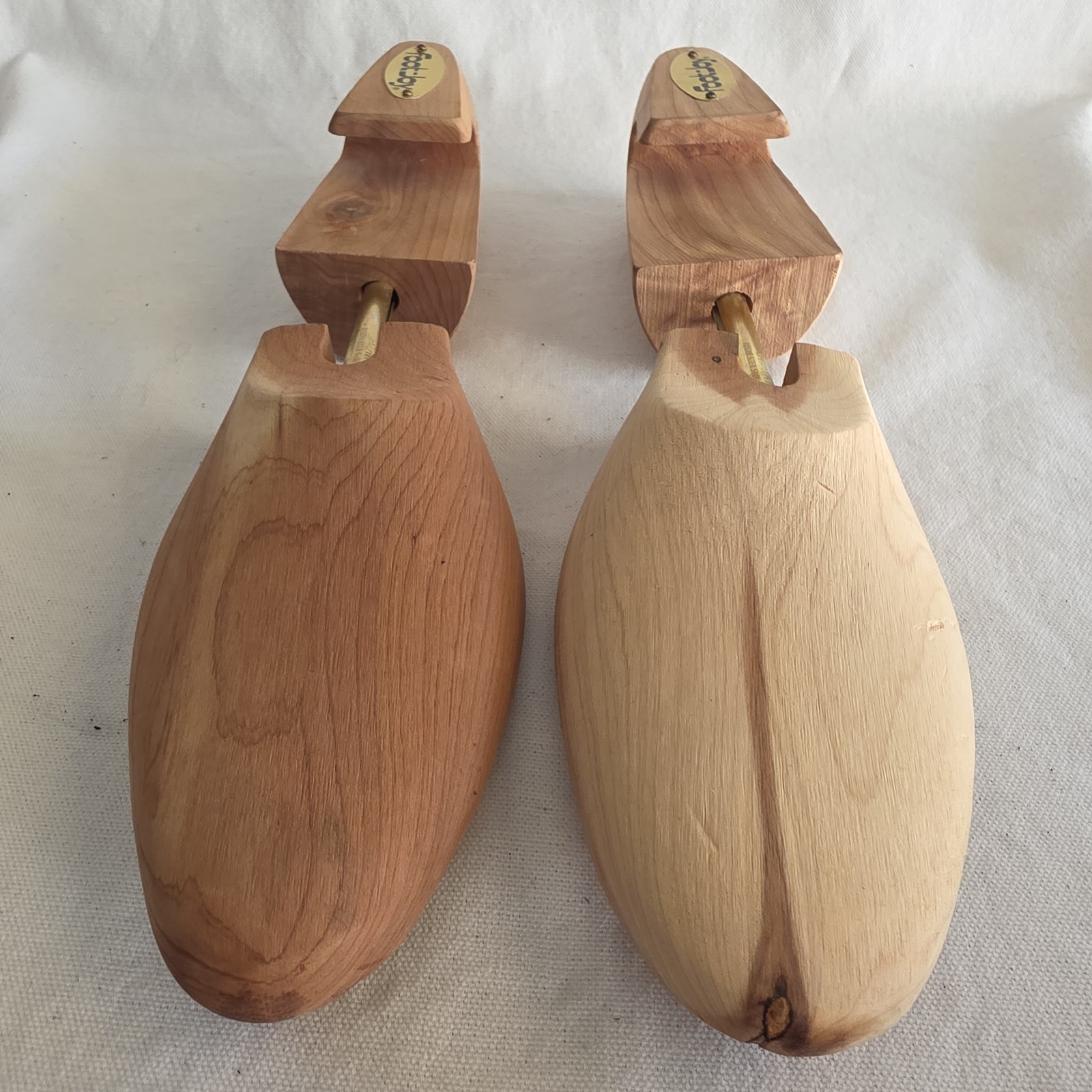 Footjoy Premium Cedar Shoe Trees Mens Medium Narrow