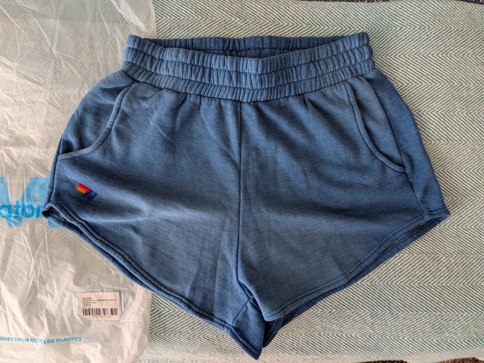 *NWT* Aviator Nation Essential Pocket Club Shorts, Women’s M, in Faded Water