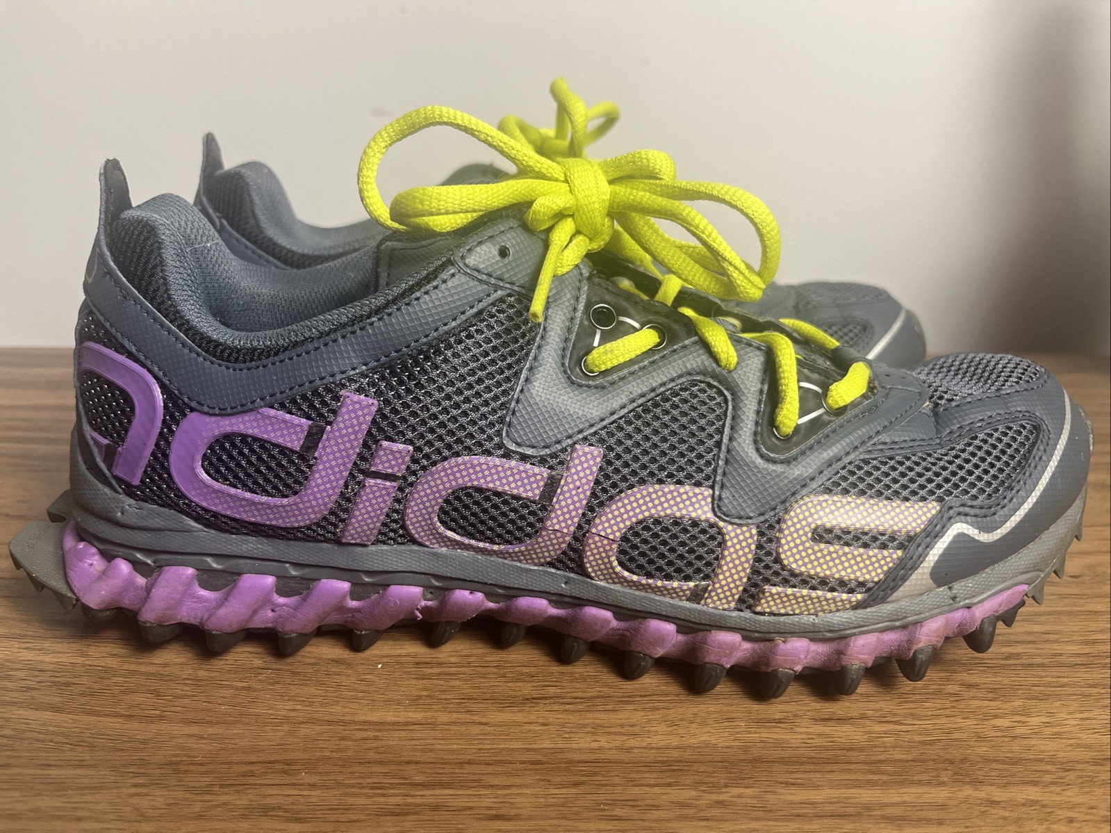 Adidas Womens Vigor Tr2 Trail Running Shoes Gray G56300 Low Top Lace Up size 9.5