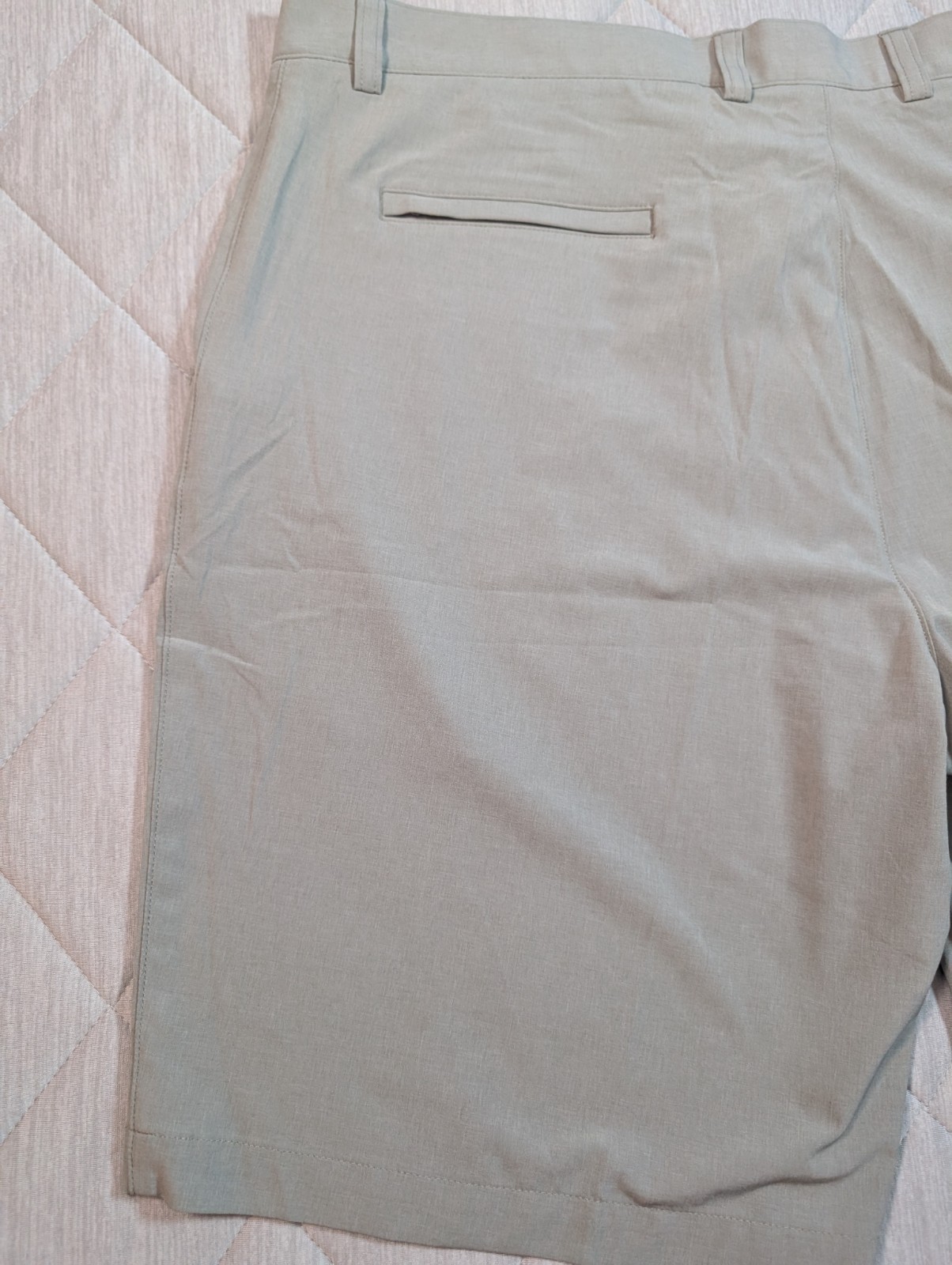 Peter Millar Shorts Mens Grey 40×10 Crown Sport Shackleford Performance Golf