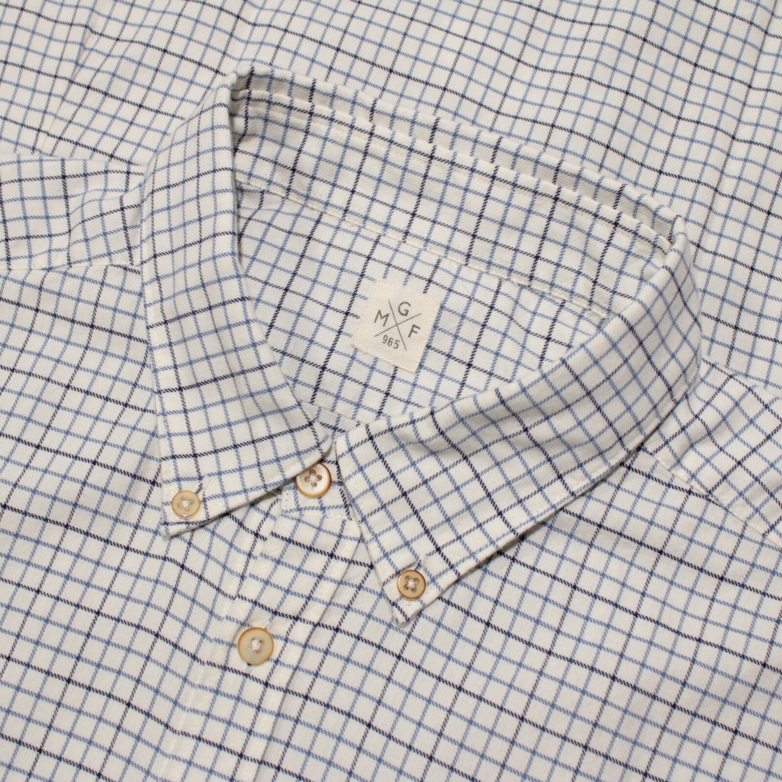 GMF NWOT Dress Shirt Size 44 17.5 in White with Blue Check 100% Cotton