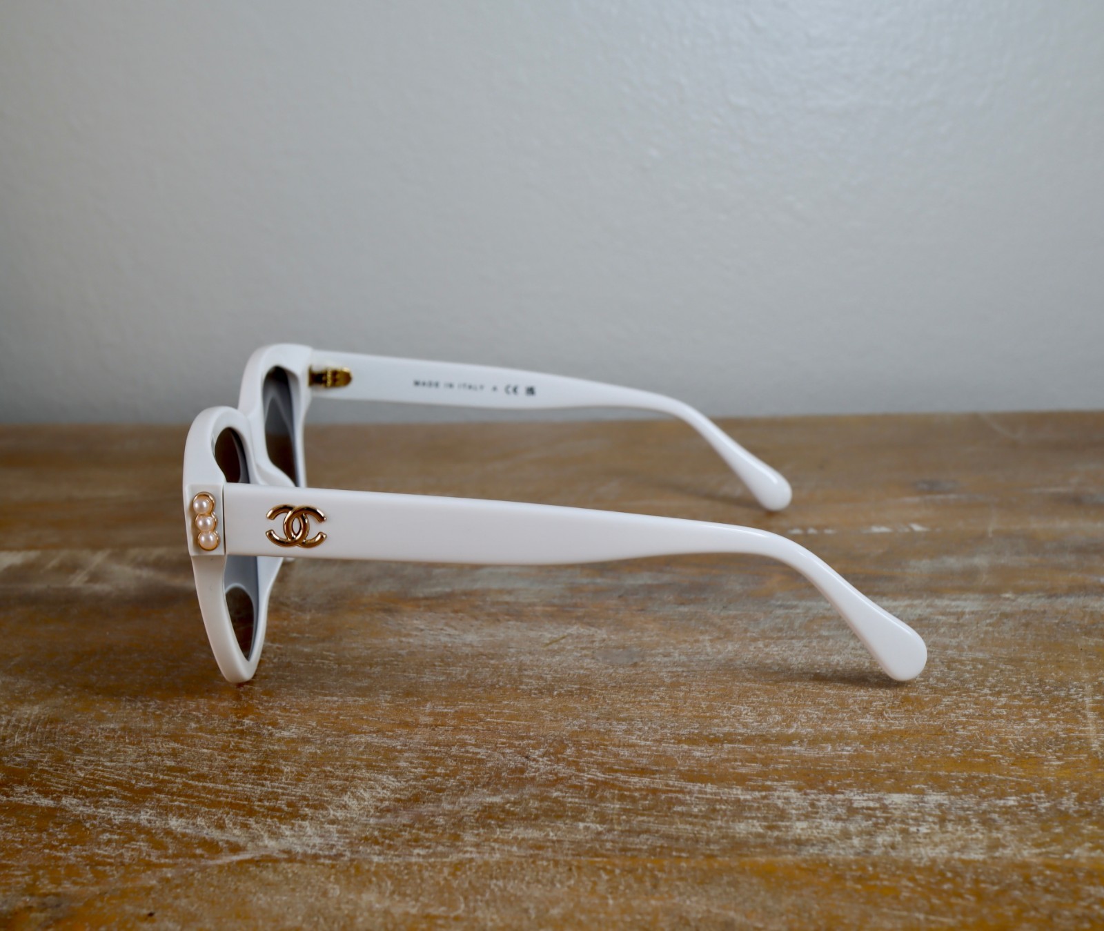 CHANEL 5482H Urban Vintage Square Pearl Sunglasses 54mm White/Gray Lens 100% UV