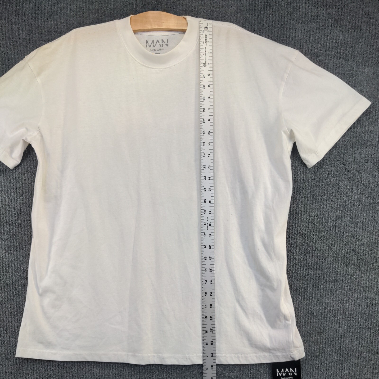 MAN BoohooMAN Worldwide Dragon Graphic T-Shirt White Medium Short Sleeve W/Tags