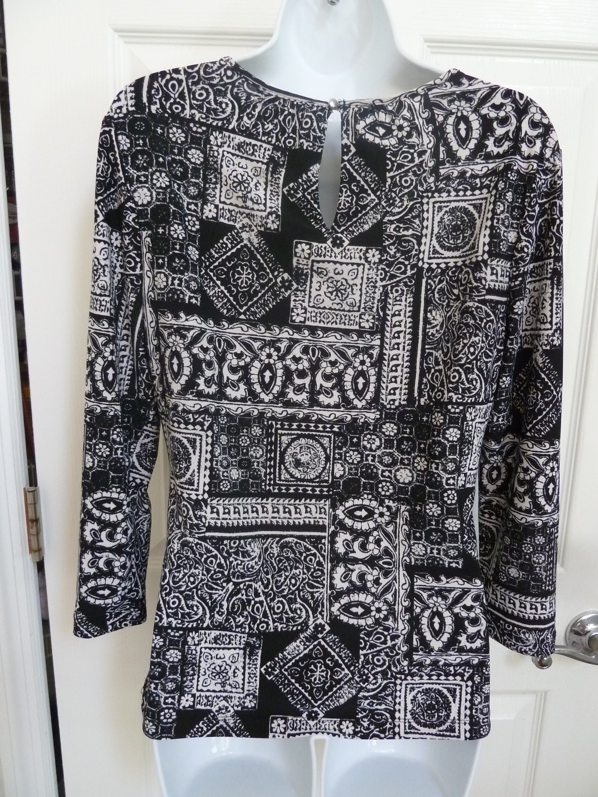 CHAPS Sz Med. Patchwork Career Office Blouse Pullover Black & White