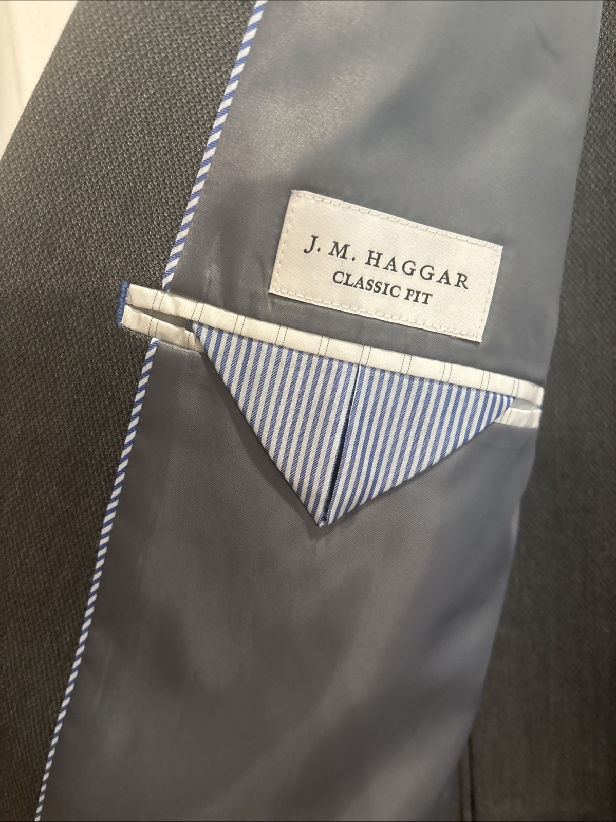 Haggar Classic fit Suit 50R 2 Piece 42×30 Pants