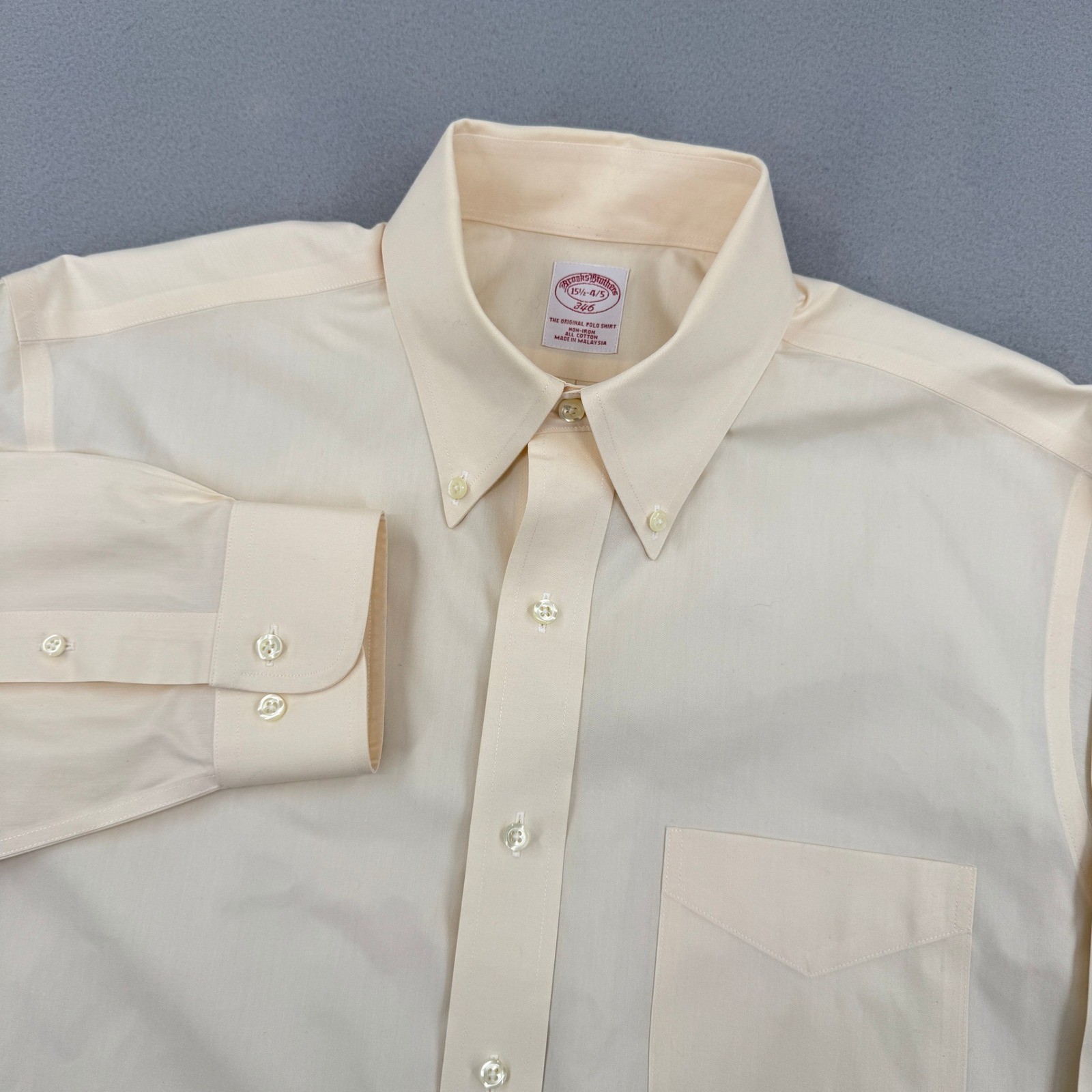 Brooks Brothers 346 Mens Cream Non-Iron Cotton Button Down Shirt 15.5-34/35