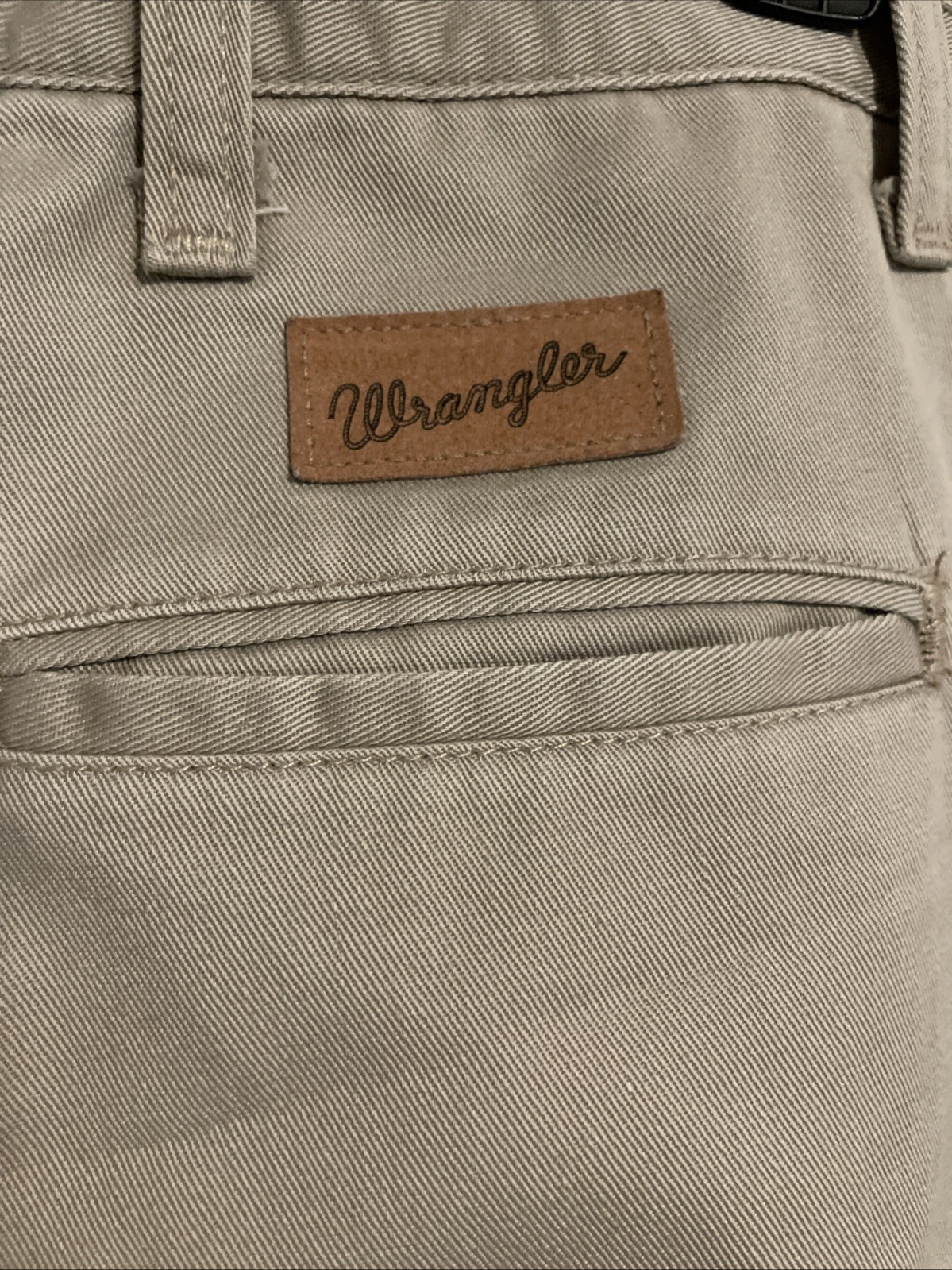 Vintage ACTUAL 90s Wrangler Khaki Pants Mens Size 34×36 Pleated Chinos Twill USA