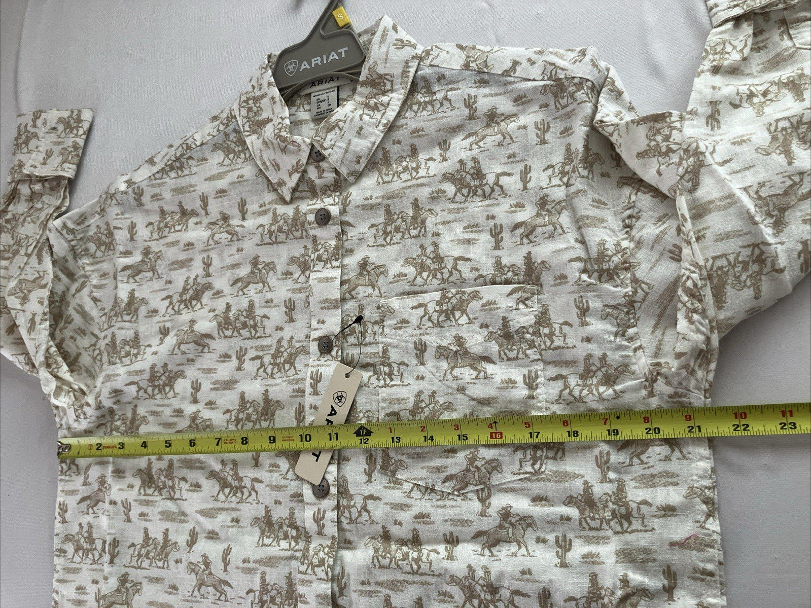 Ariat Horse Print Shirt Womens Small Western Linen Blend Button Up Layering NWT