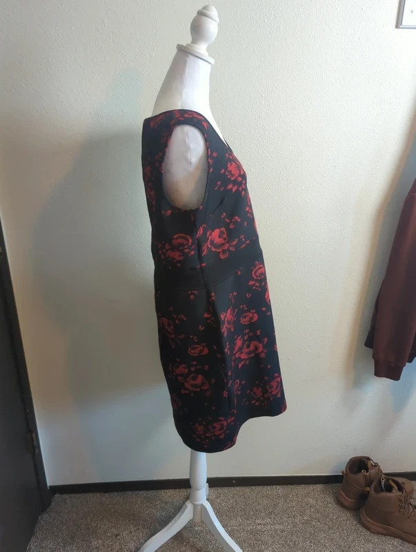 Signature Collection Flower print dress