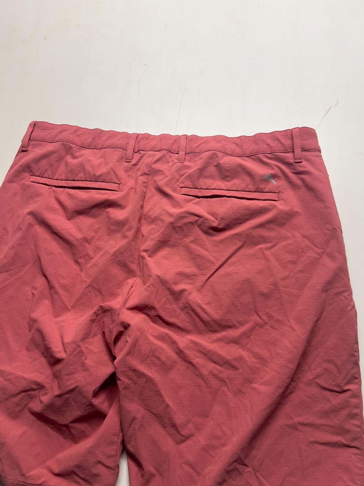 Tommy Bahama Chino Shorts Red Flat Front Casual Travel Beach Vacation Mens Sz 38