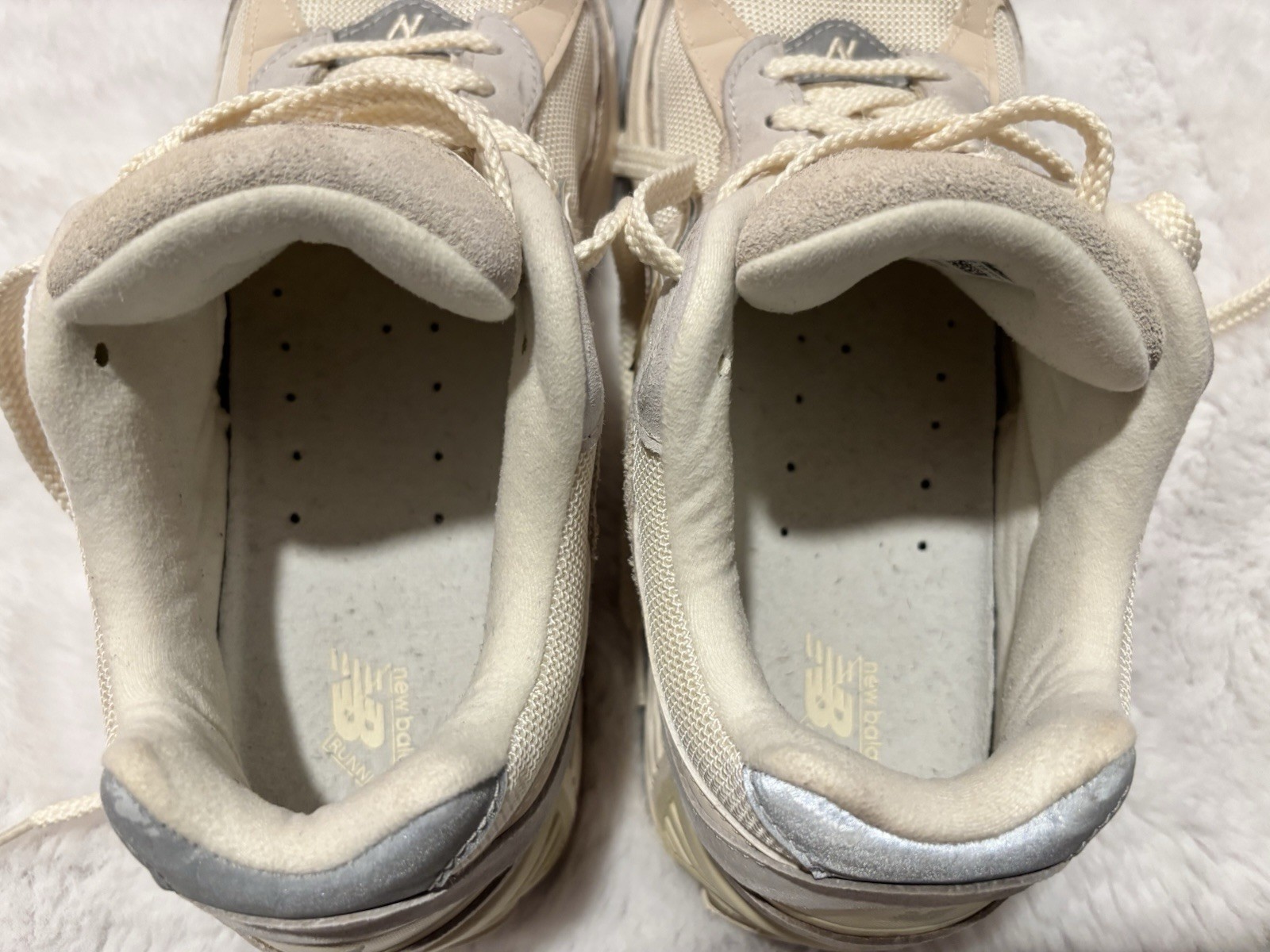 New Balance 2002R Calm Taupe M2002RCC – Men 10.5 / Women 12 – No Box Excellent