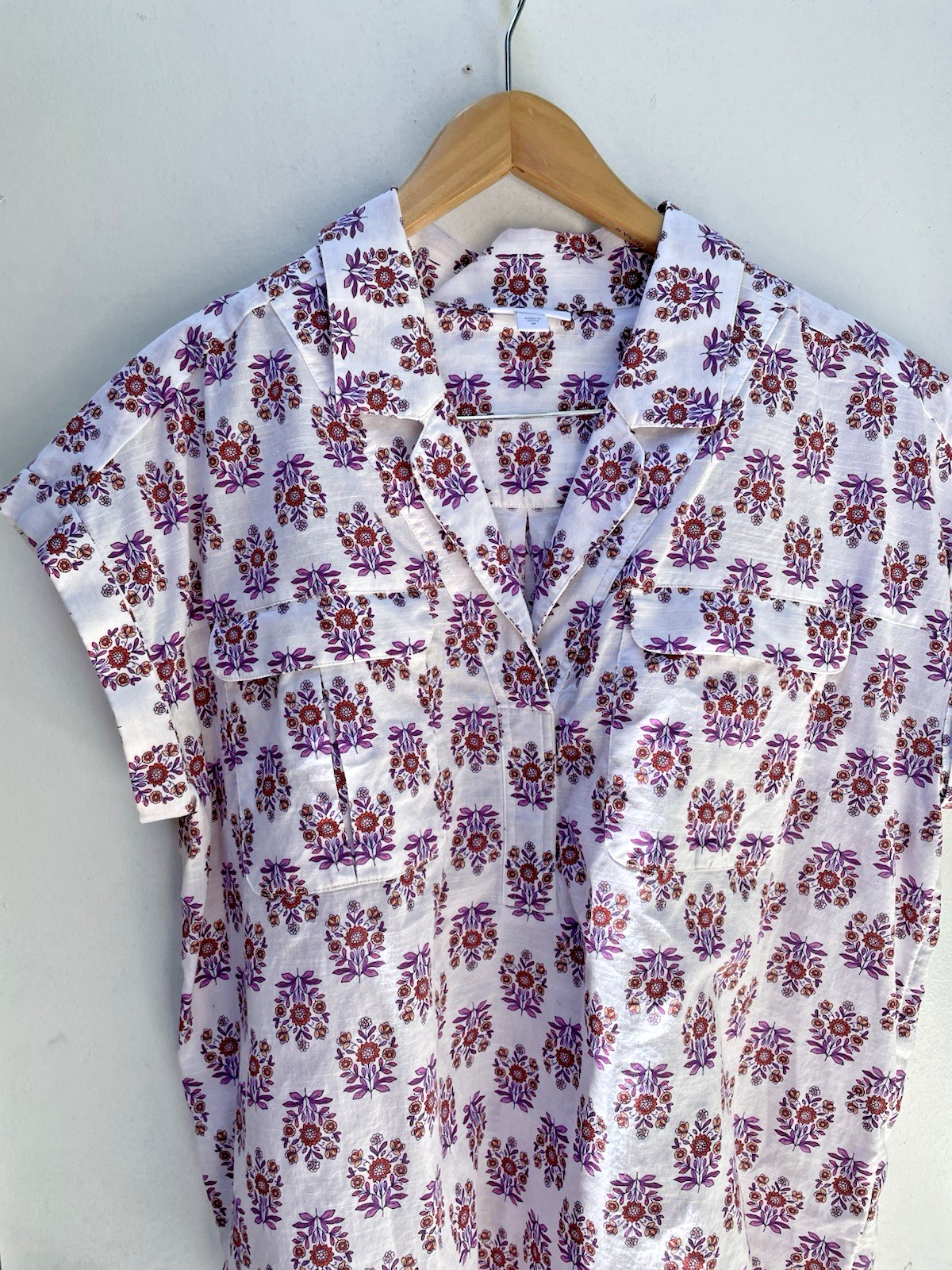J Jill Womens White Floral Cotton Shirt Size Med Collared Spring Purple Casual