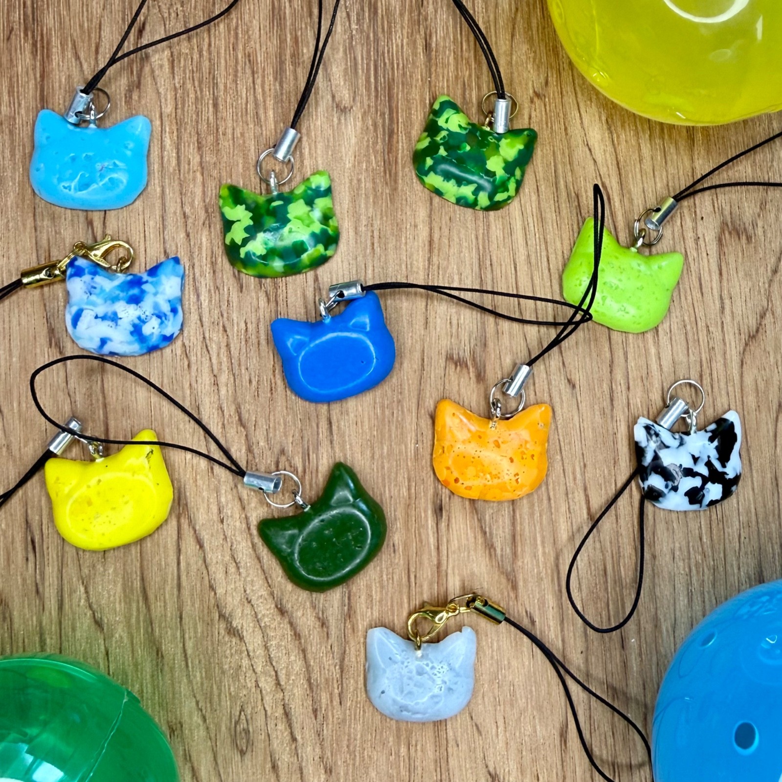 Handmade Recycled Japanese Bottle Cap Charms Random Surprise Lot B – Cat Heads