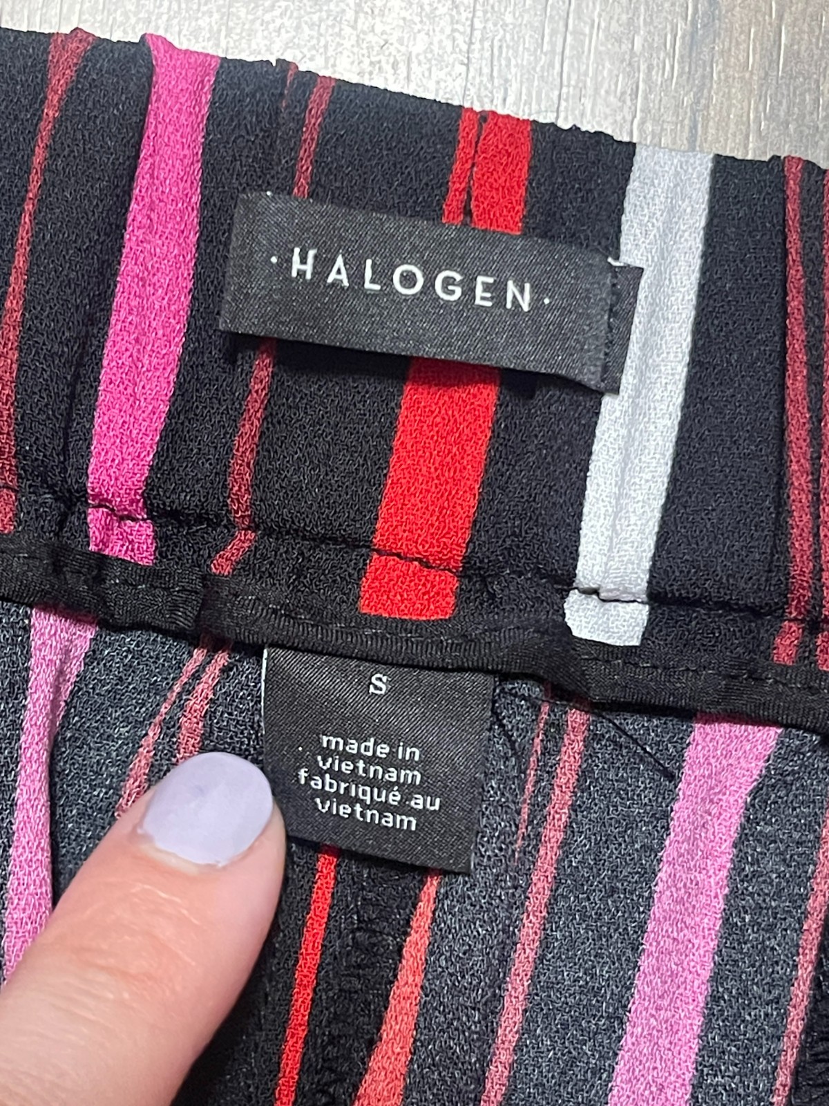 Halogen Shorts, Women’s Size Small, Black Pink Red White, Striped