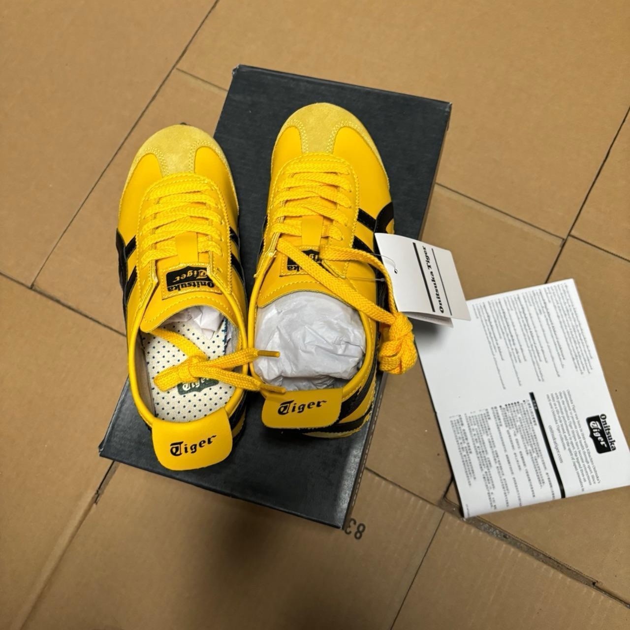 Onitsuka Tiger MEXICO 66 Kill Bill 1183C102-751 YELLOW BLACK