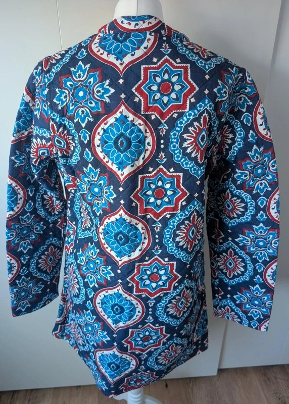 New £80 reversible quilted cotton jacket 14/16