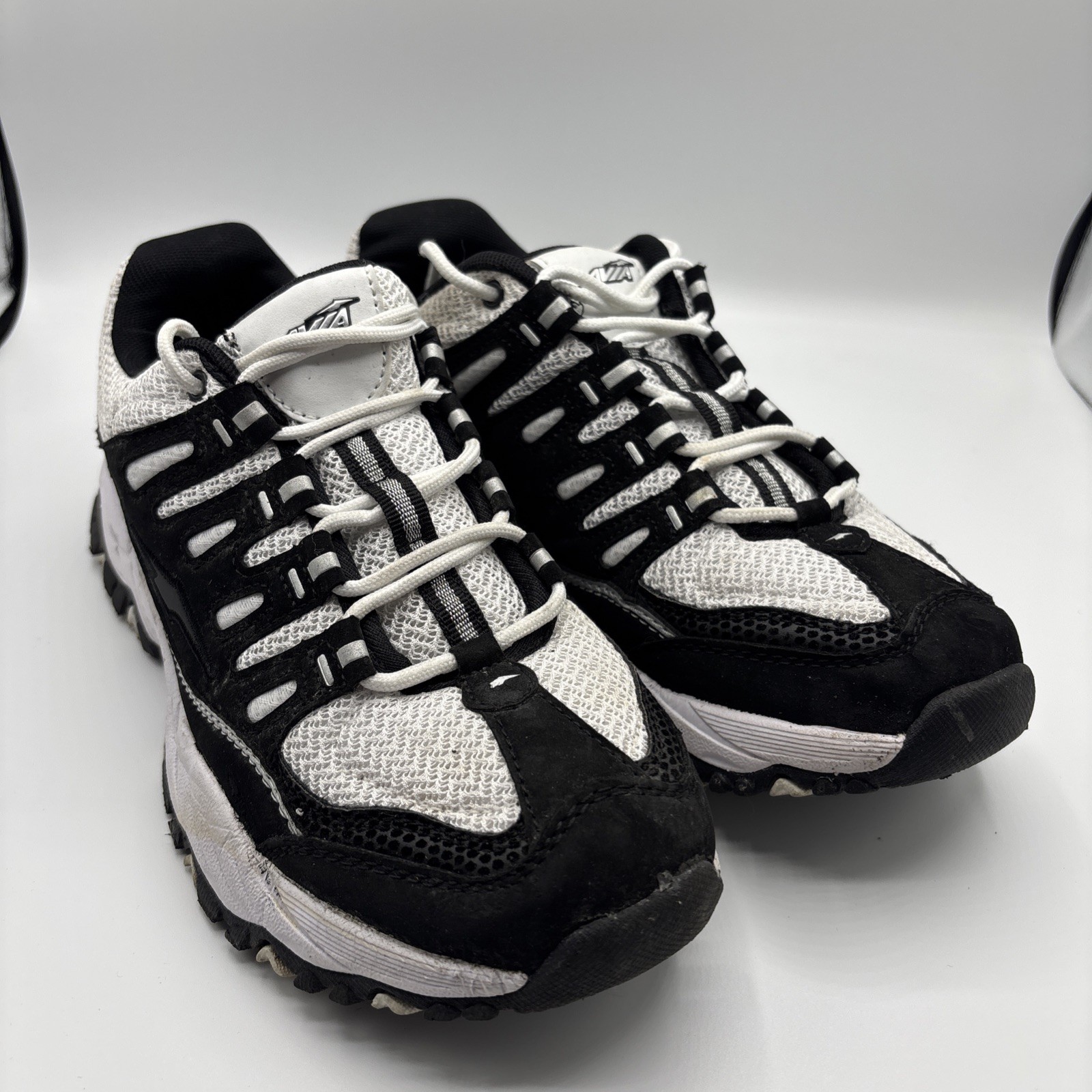 AVIA Women’s 5000 Performance Sneakers Odor Control Memory Foam Insole Size 8.5