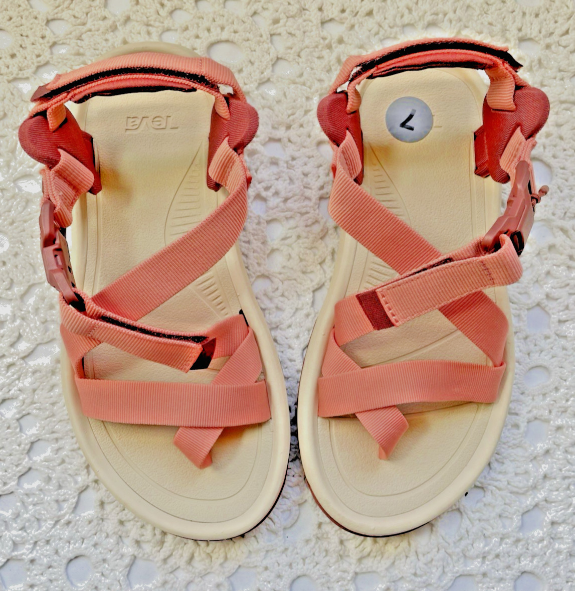 Teva Hurricane Terra Dactyl Coral Women’s Hiking Sandal Size 7