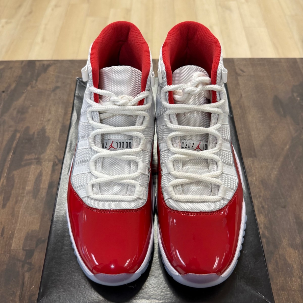 Jordan 11 Retro Cherry (2022) Size 10.5