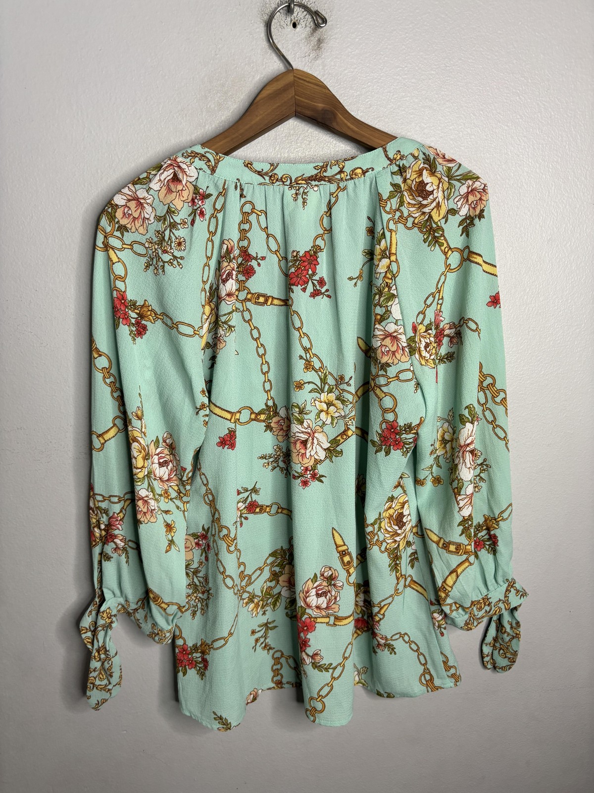 Fig and Flower Blouse Womens Medium Blue Floral Chain Print Button Up Boho Top