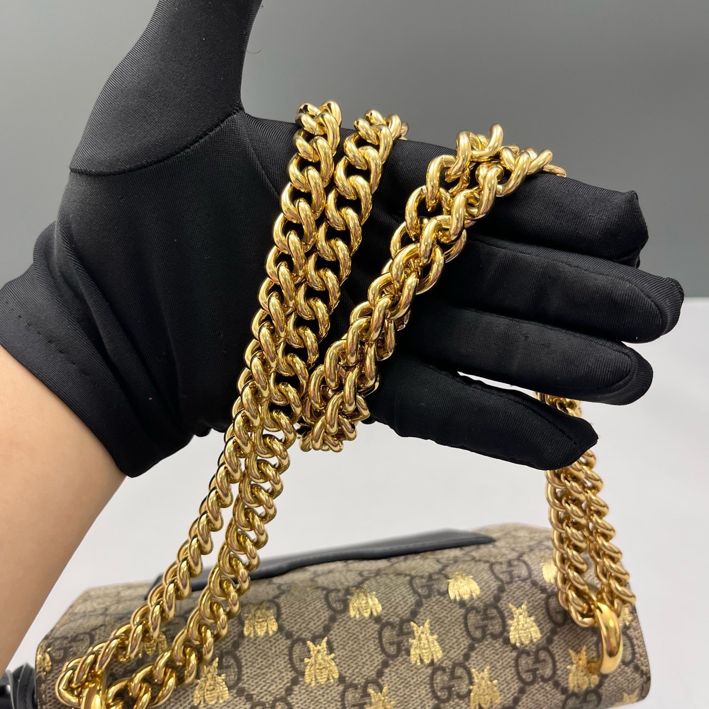 Gucci Pre-Owned Authentic Luxury Handbag 20*13*7 Free Tracked Shipping