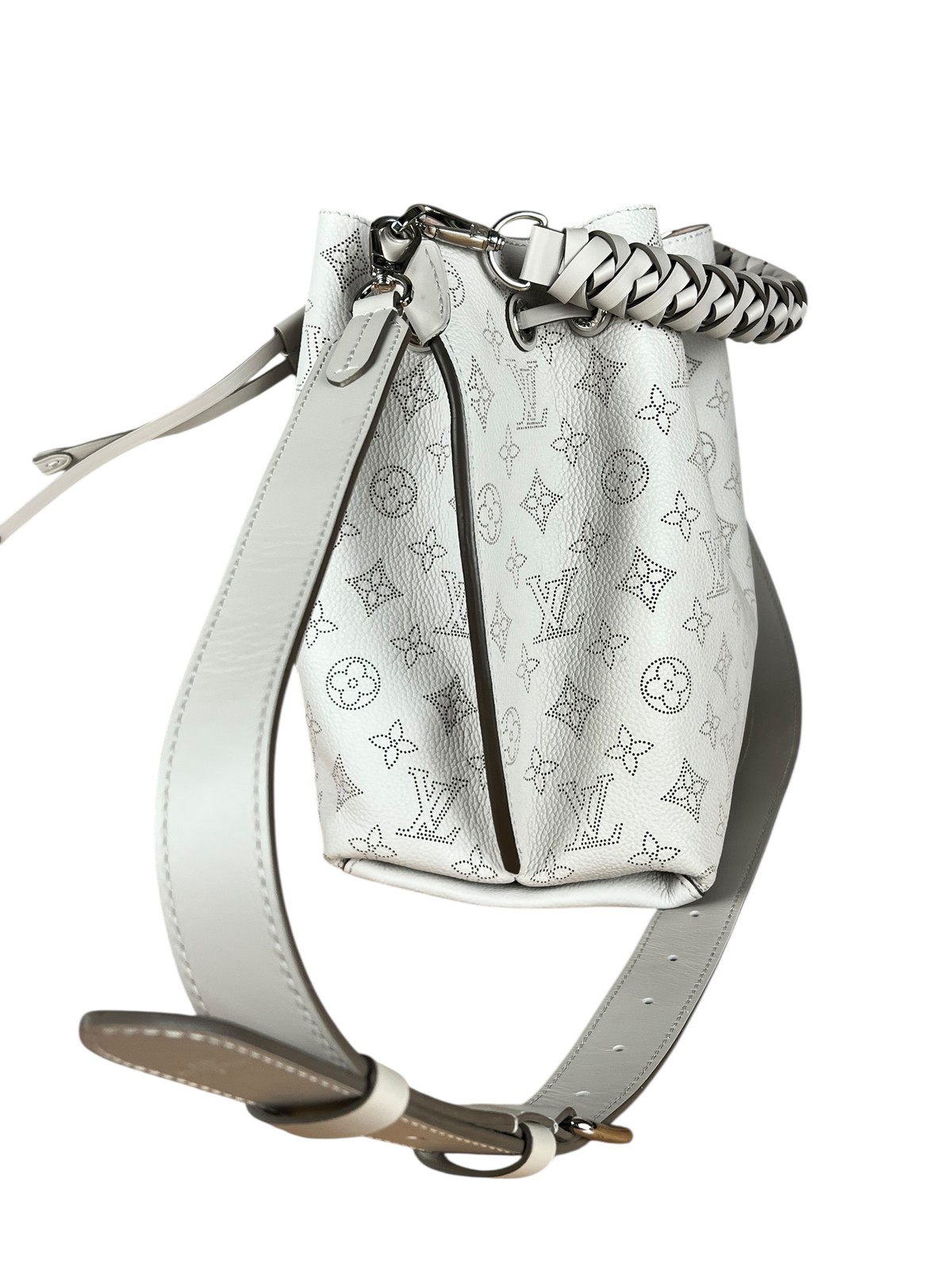 Size OS – Louis Vuitton White Perforated Leather Muria 2Way Bucket Bag – Pre-Own