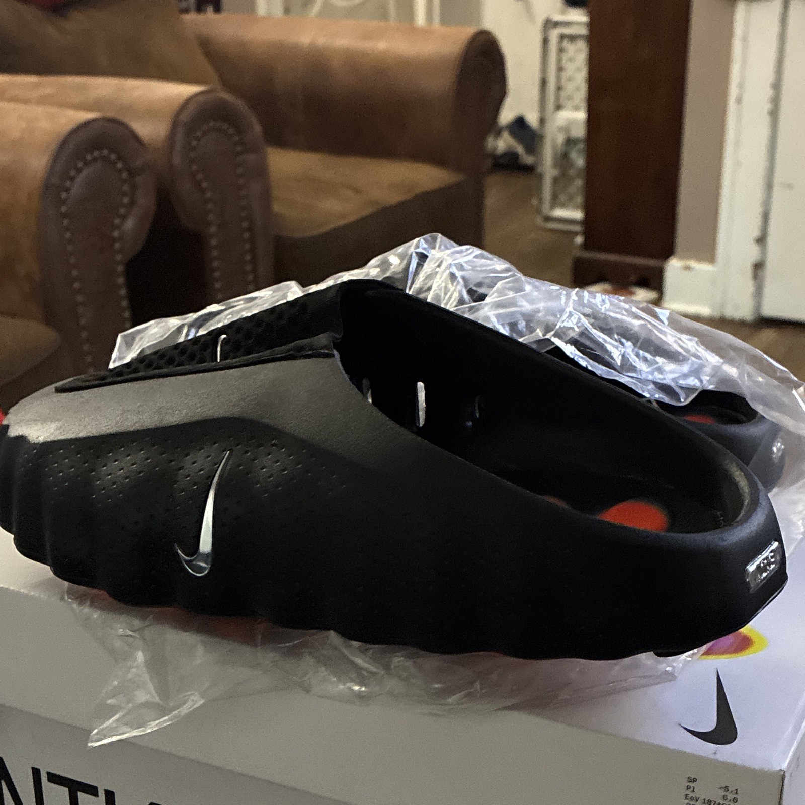 Nike Mind 001 Men’s Slide Sandals Black US 8 M Synthetic Slip-On w/ Box