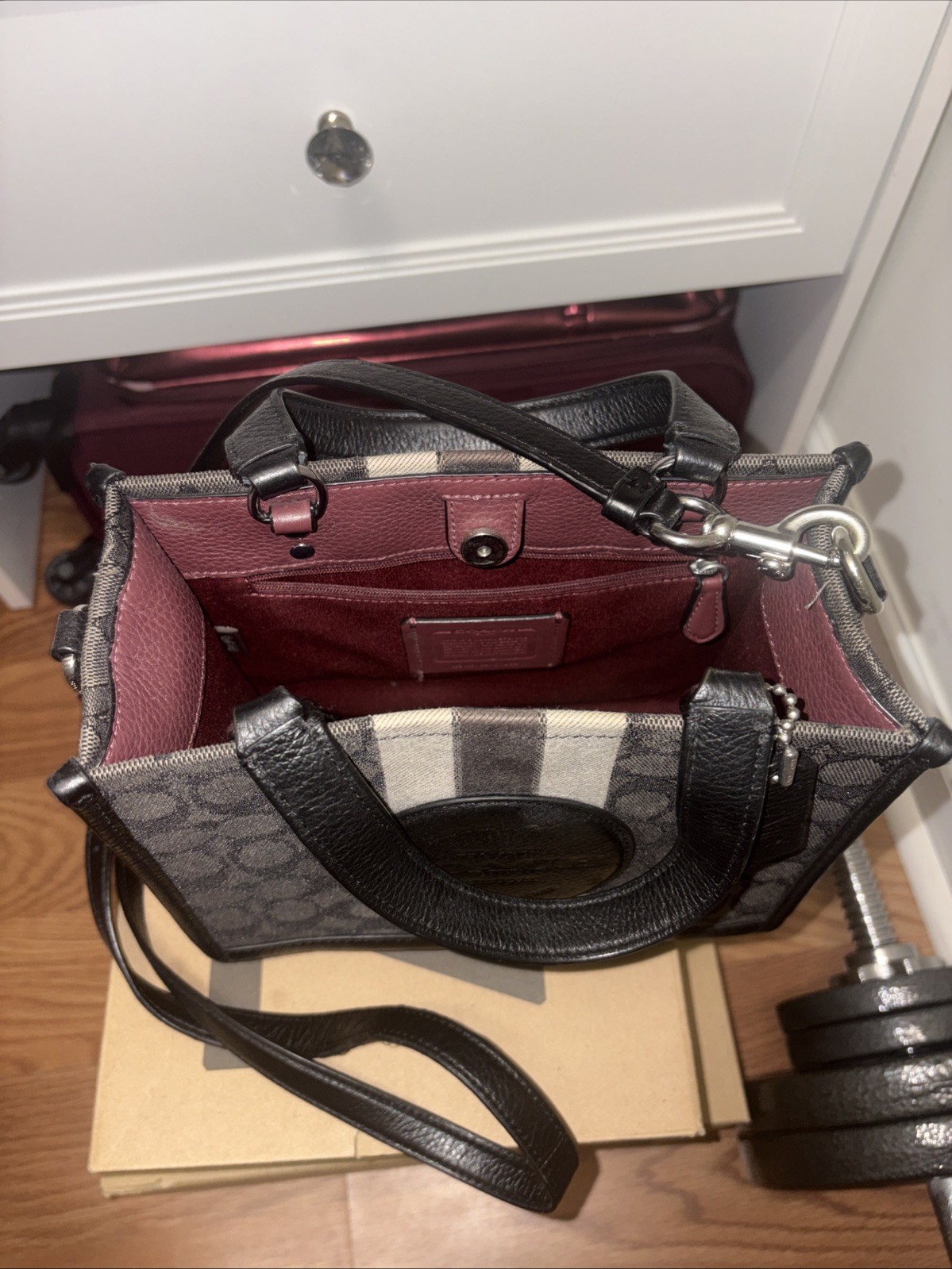 Coach Dempsey Tote 22 in Signature Jacquard with Stripe & Coach Patch. Used Once