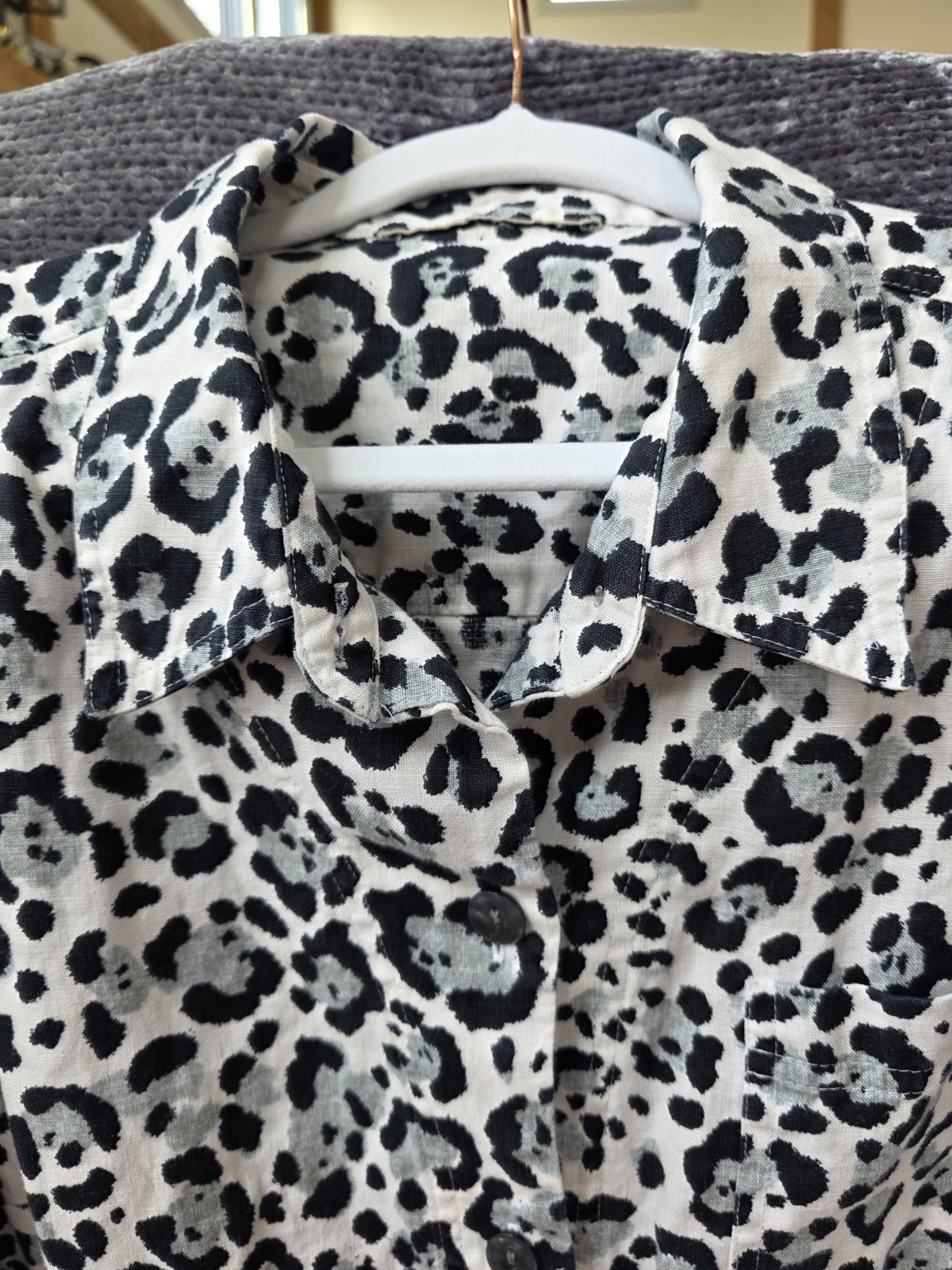 Jones New York Women’s Large Leopard Print Blouse 100% Linen Button Down 3qtr Sl