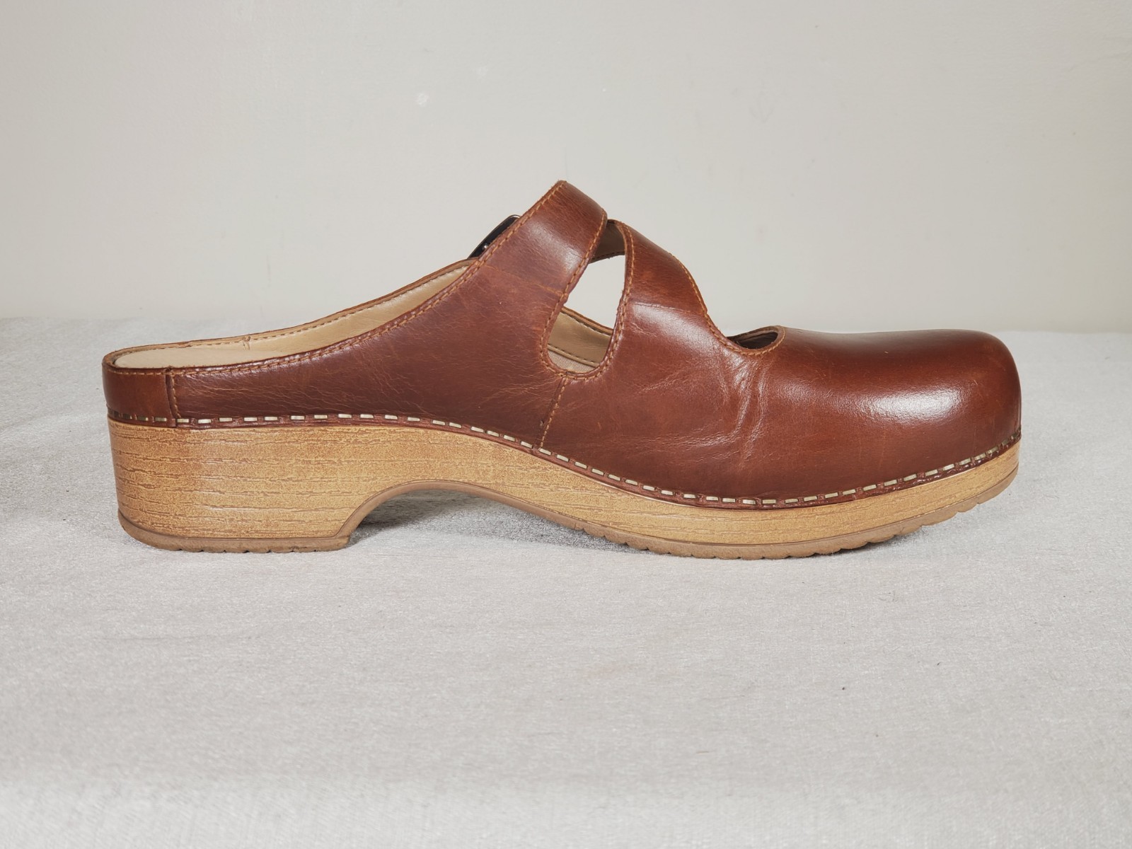 Dansko Britney Oiled Pull Up Tan Clogs Leather Strap Women’s US 10.5 – 11 EU 41