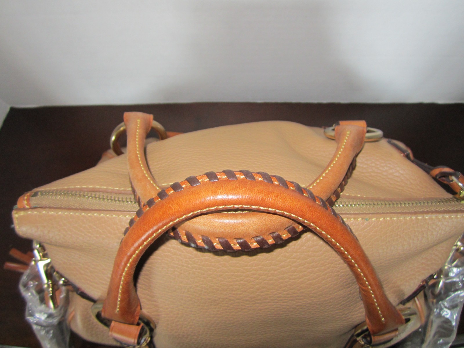Vintage 80’s Dooney & Bourke Logo Tan Leather All Weather Handbag/Purse USA