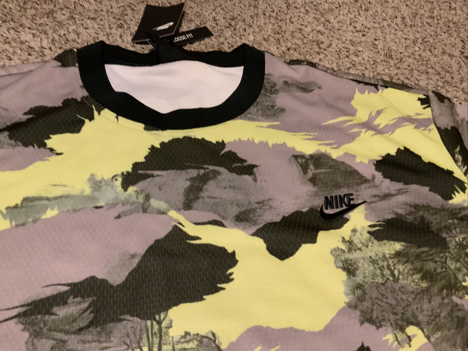 Nike Sportswear Short-Sleeve Hype Hike Camo Top CU4218-701 Men’s Size: XL NWT