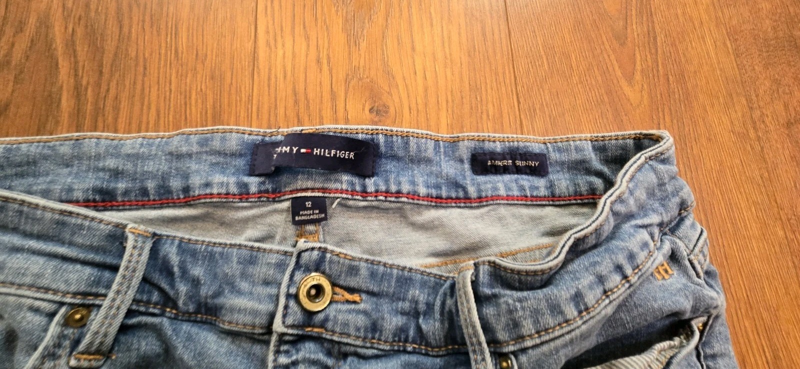 Tommy Hilfiger Jeans Womens 12 High Rise Legging Slimming Distressed Light Wash