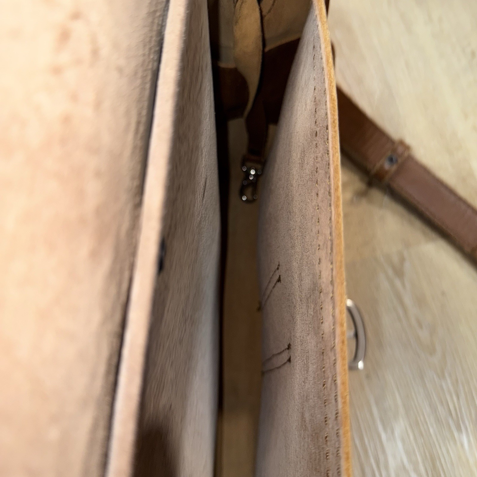 Saddleback Leather Thin Front Pocket Briefcase Chestnut WORN STRAP AND SCRATCHES