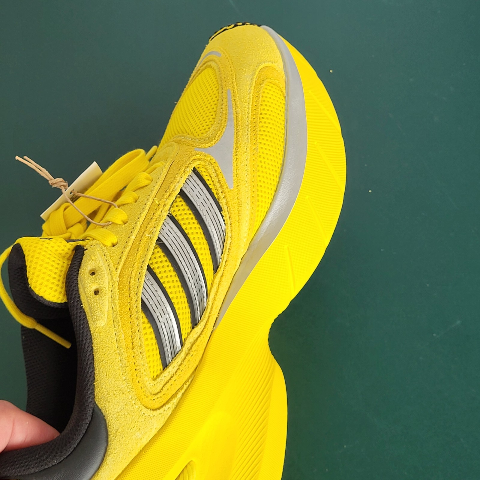 Adidas AdiZero Goukana (Yellow/Light Yellow) Men’s Sz 9.5 Running Shoes JP7177
