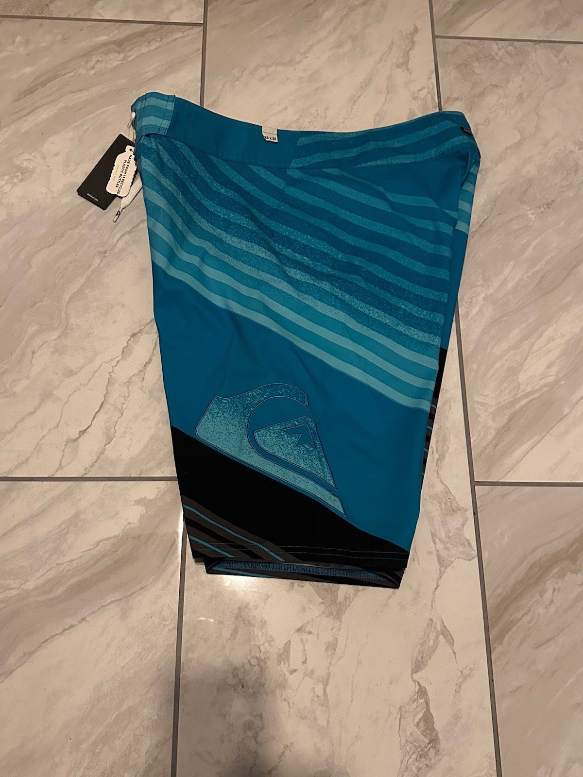 Quiksilver Highline Kaimana Boardshorts Men’s Size 32×21 – NWT