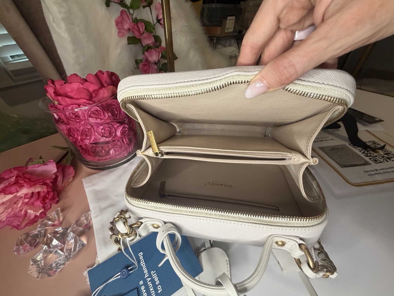 Authentic Chanel CC Filigree Vanity Case White Caviar Gold Hardware COA ICONIC