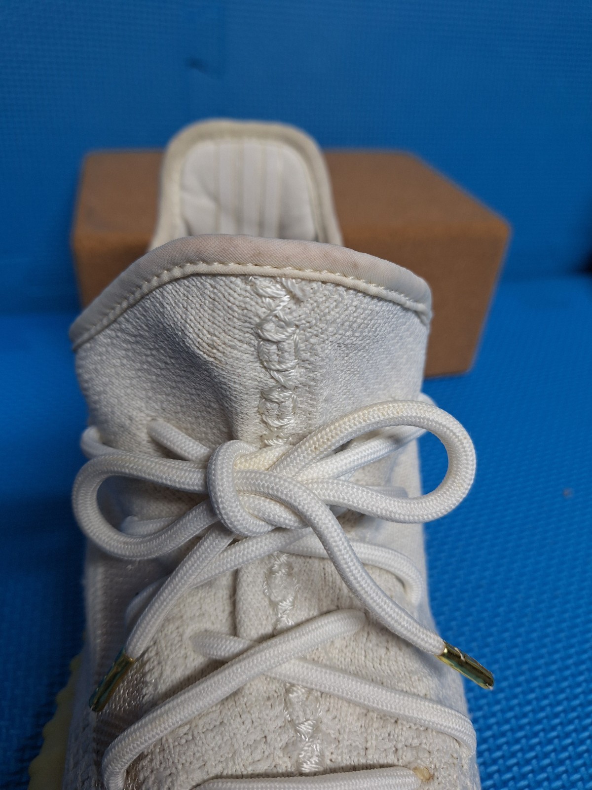Adidas Yeezy Boost 350 V2 Bone White Sneakers US Size 10 1/2 Men’s HQ6316